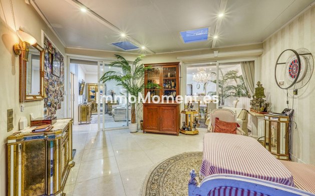 Resale - Detached villa - Marbella - Hacienda Las Chapas