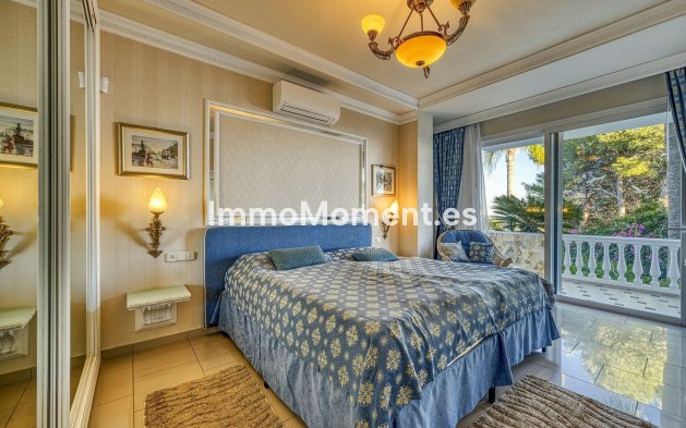 Resale - Detached villa - Marbella - Hacienda Las Chapas