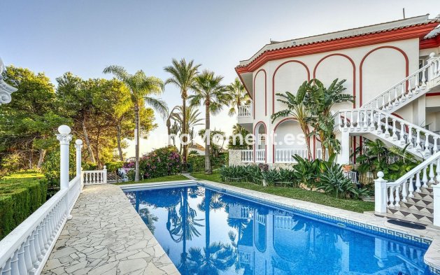 Resale - Detached villa - Marbella - Hacienda Las Chapas