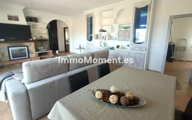 Reventa - Villa independiente - Estepona  - Estepona Centro