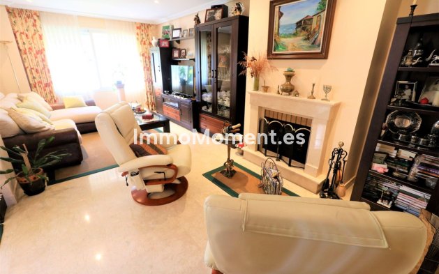 Wiederverkauf - Freistehende Villa - Estepona  - Estepona Centro