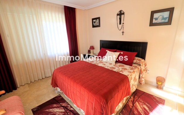 Wiederverkauf - Freistehende Villa - Estepona  - Estepona Centro