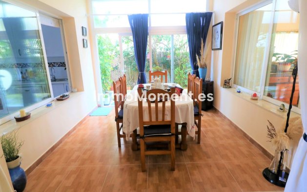 Wiederverkauf - Freistehende Villa - Estepona  - Estepona Centro