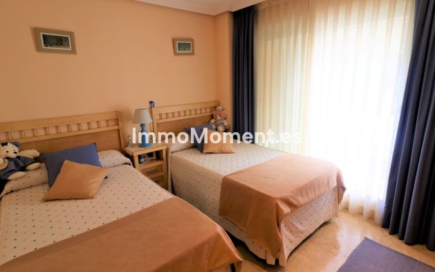 Wiederverkauf - Freistehende Villa - Estepona  - Estepona Centro