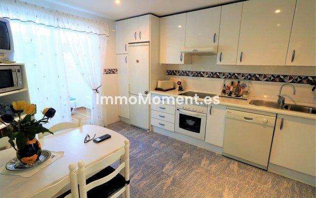 Wiederverkauf - Freistehende Villa - Estepona  - Estepona Centro