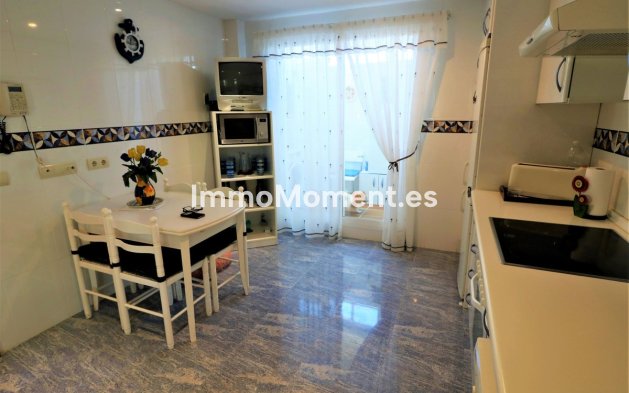Wiederverkauf - Freistehende Villa - Estepona  - Estepona Centro