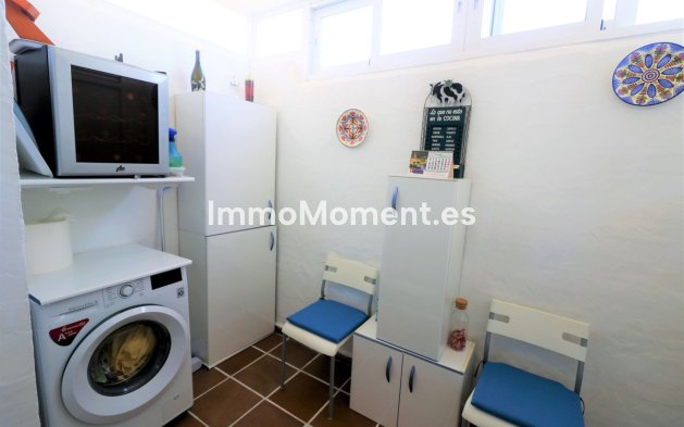 Wiederverkauf - Freistehende Villa - Estepona  - Estepona Centro