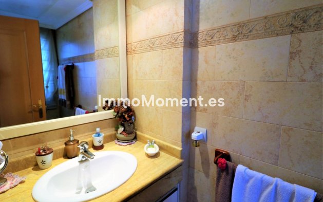 Wiederverkauf - Freistehende Villa - Estepona  - Estepona Centro