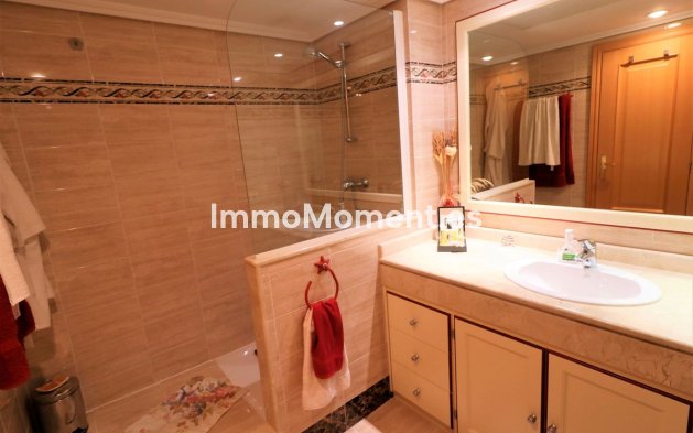 Wiederverkauf - Freistehende Villa - Estepona  - Estepona Centro