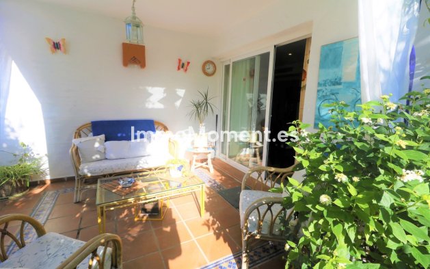 Wiederverkauf - Freistehende Villa - Estepona  - Estepona Centro