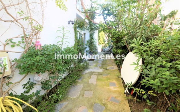 Wiederverkauf - Freistehende Villa - Estepona  - Estepona Centro