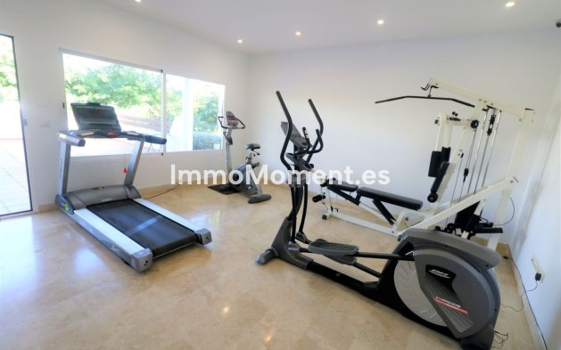 Wiederverkauf - Freistehende Villa - Estepona  - Estepona Centro
