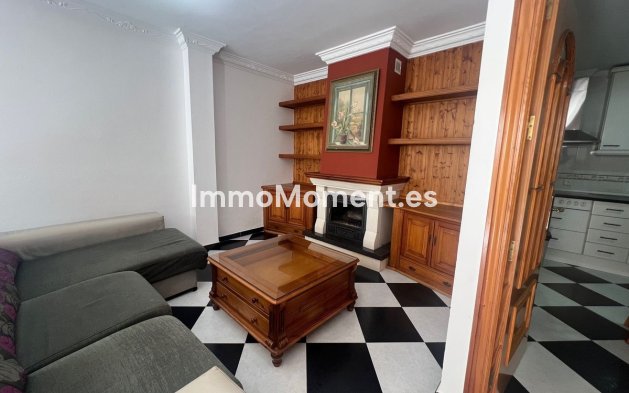 Resale - Detached villa - Estepona - Estepona Centro