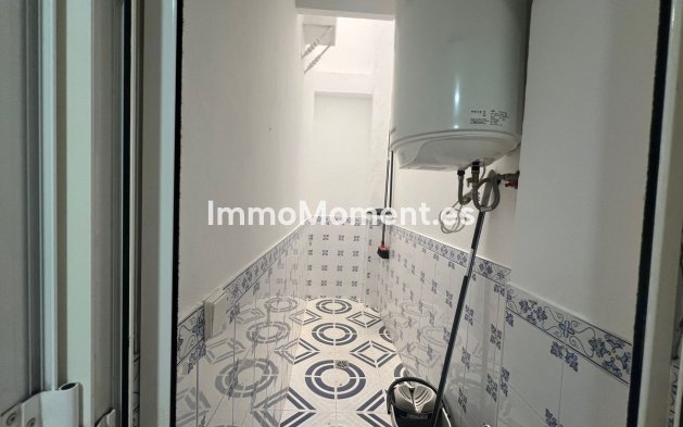 Resale - Detached villa - Estepona - Estepona Centro