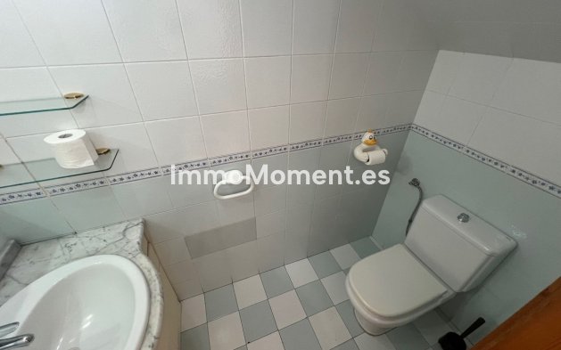 Resale - Detached villa - Estepona - Estepona Centro