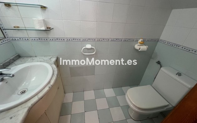 Resale - Detached villa - Estepona - Estepona Centro