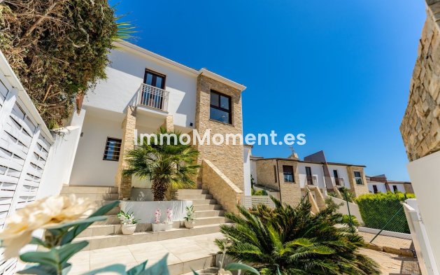 Wiederverkauf - Freistehende Villa - Estepona  - Valle Romano