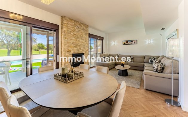 Wiederverkauf - Freistehende Villa - Estepona  - Valle Romano