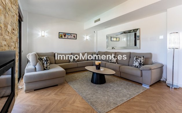 Wiederverkauf - Freistehende Villa - Estepona  - Valle Romano