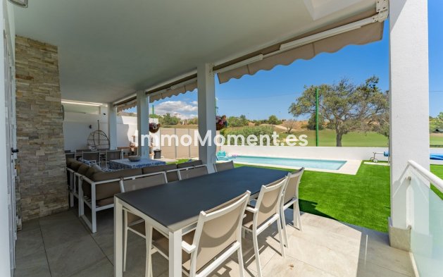 Wiederverkauf - Freistehende Villa - Estepona  - Valle Romano