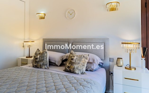 Wiederverkauf - Freistehende Villa - Estepona  - Valle Romano