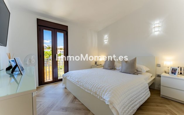 Wiederverkauf - Freistehende Villa - Estepona  - Valle Romano