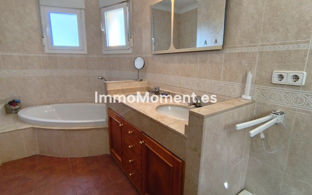 Resale - Detached villa - Denia - La Sella Golf