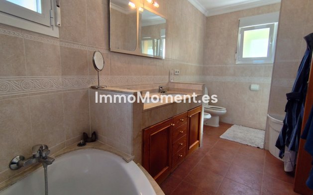 Resale - Detached villa - Denia - La Sella Golf
