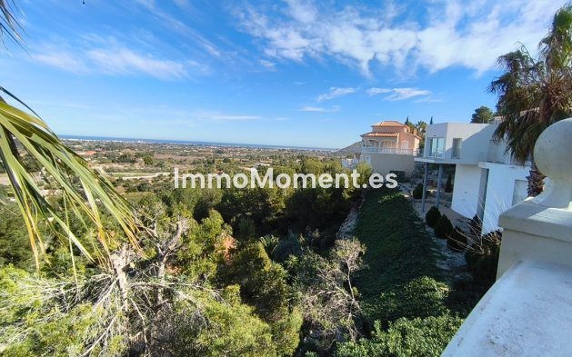 Resale - Detached villa - Denia - La Sella Golf
