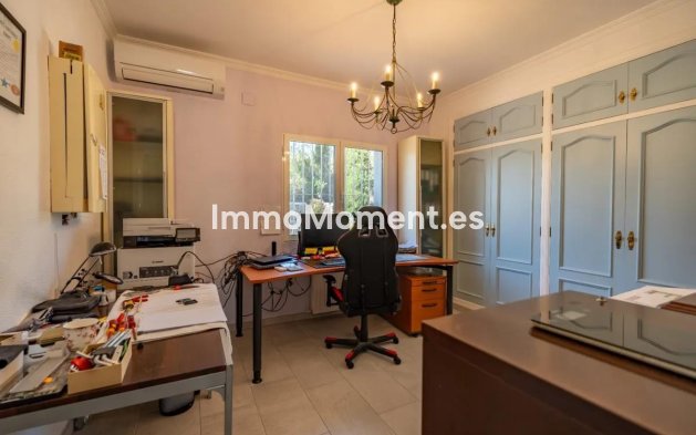 Resale - Detached villa - Denia - La Sella Golf