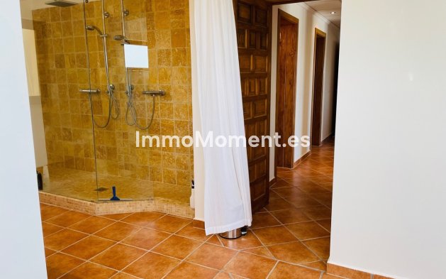 Bestaande woning - Vrijstaande villa - Denia - Denia Centro