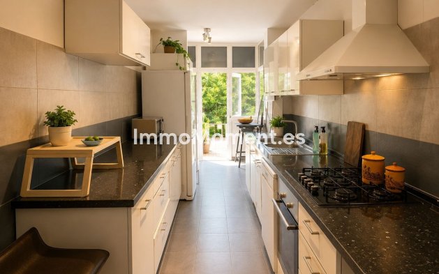 Wiederverkauf - Wohnung - Marbella - Nueva Andalucía