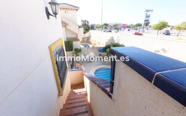 Resale - Detached villa - Orihuela Costa - Cabo roig - La Zenia