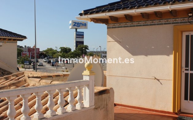 Resale - Detached villa - Orihuela Costa - Cabo roig - La Zenia