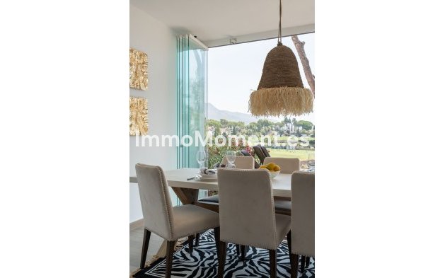 Resale - Apartment - Marbella - Nueva Andalucía