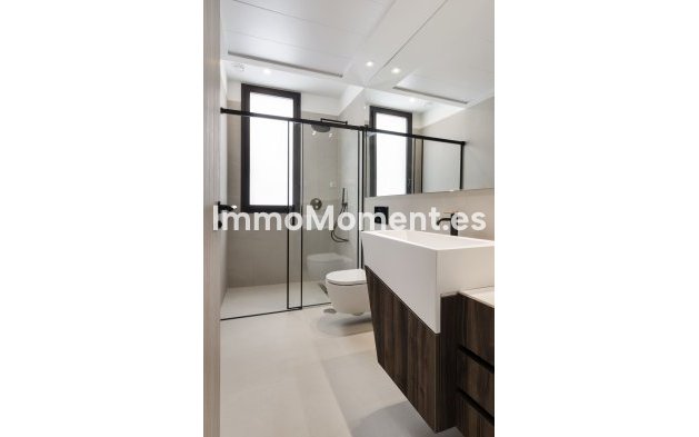 Obra nueva - Villa independiente - La Finca Golf