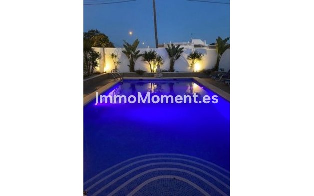 Wiederverkauf - Freistehende Villa - Torrevieja - Torrevieja Centro