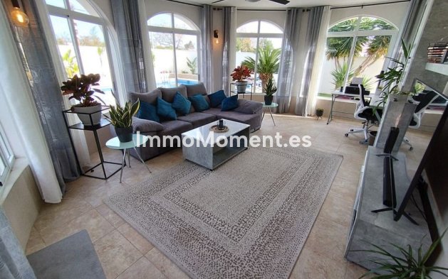 Wiederverkauf - Freistehende Villa - Torrevieja - Torrevieja Centro