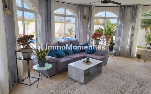 Wiederverkauf - Freistehende Villa - Torrevieja - Torrevieja Centro