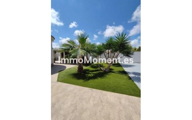 Wiederverkauf - Freistehende Villa - Torrevieja - Torrevieja Centro