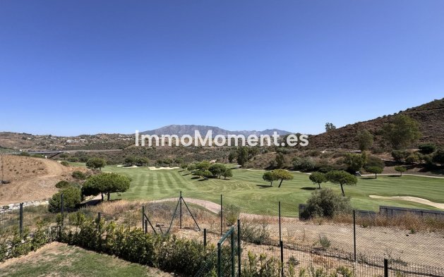 Resale - Apartment - Mijas - Calanova Golf