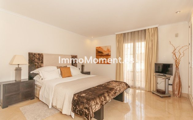 Resale - Apartment - Marbella - Elviria