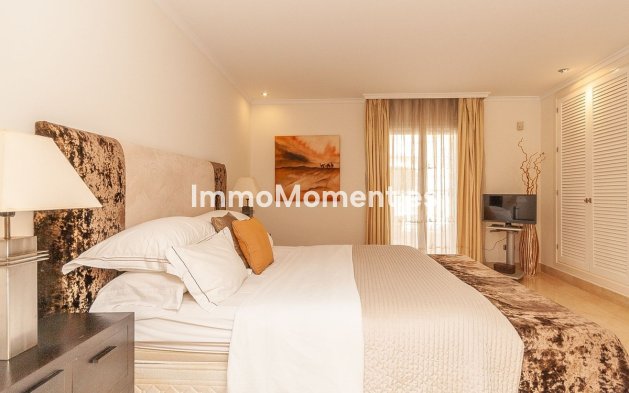 Resale - Apartment - Marbella - Elviria