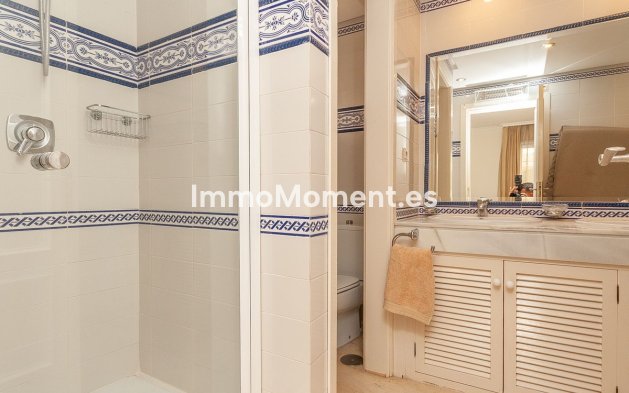 Resale - Apartment - Marbella - Elviria