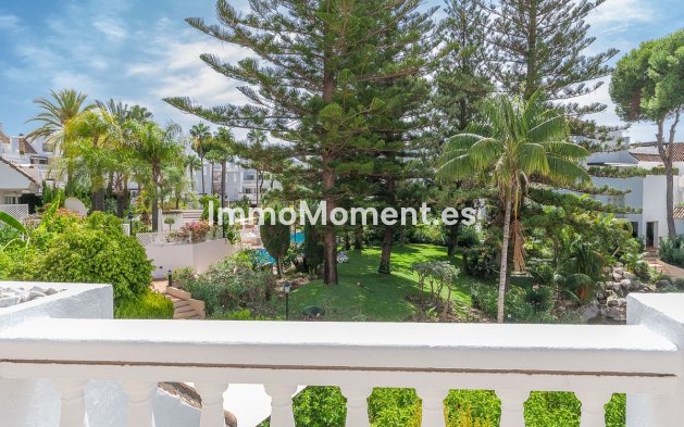 Resale - Apartment - Marbella - Elviria