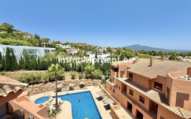 Resale - Apartment - Benahavís - Benahavís Centro