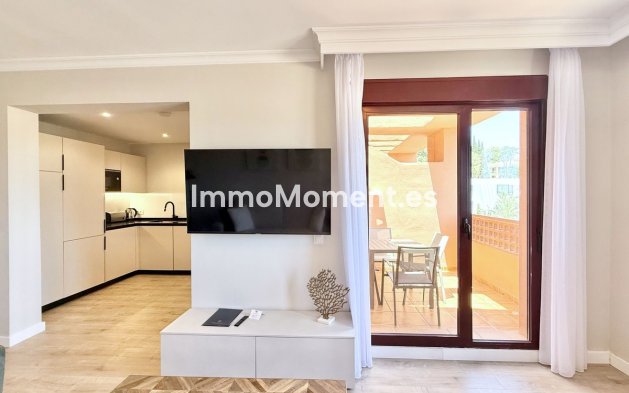 Resale - Apartment - Benahavís - Benahavís Centro