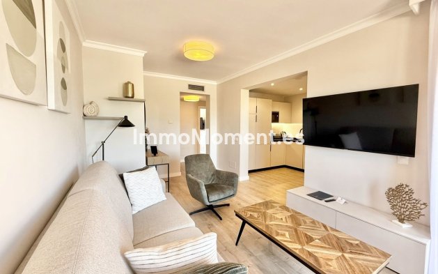 Resale - Apartment - Benahavís - Benahavís Centro