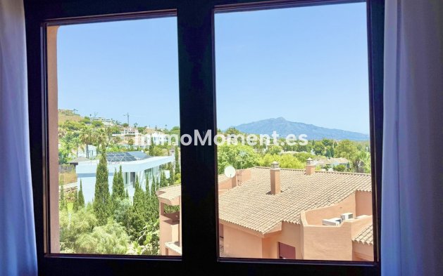 Resale - Apartment - Benahavís - Benahavís Centro
