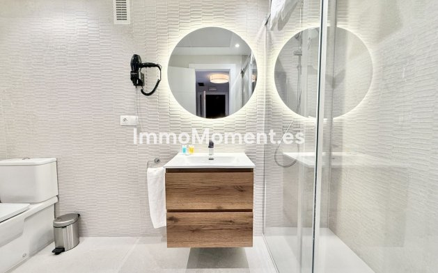Resale - Apartment - Benahavís - Benahavís Centro
